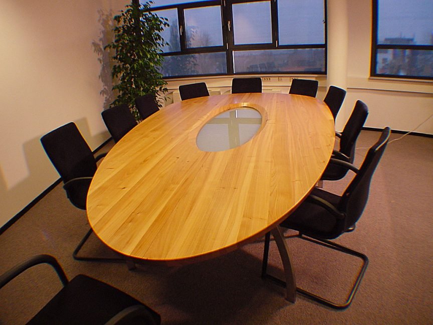 Ovale Vergadertafel voor 12 personen "cordoba"