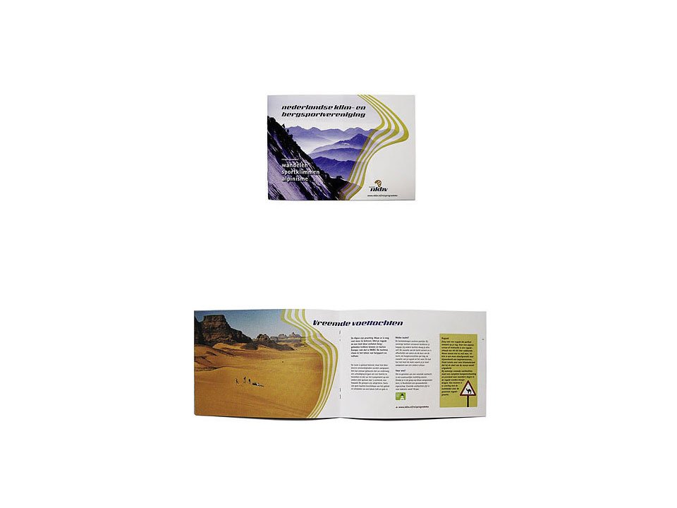 Brochure met het reisprogramma van de Nederlandse Klim- en Bergsportvereniging
